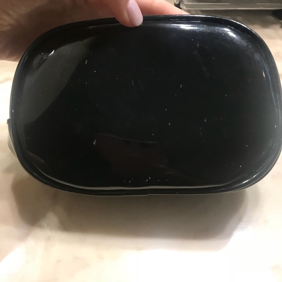 Tory Burch make up bag - Picture 3 of 6